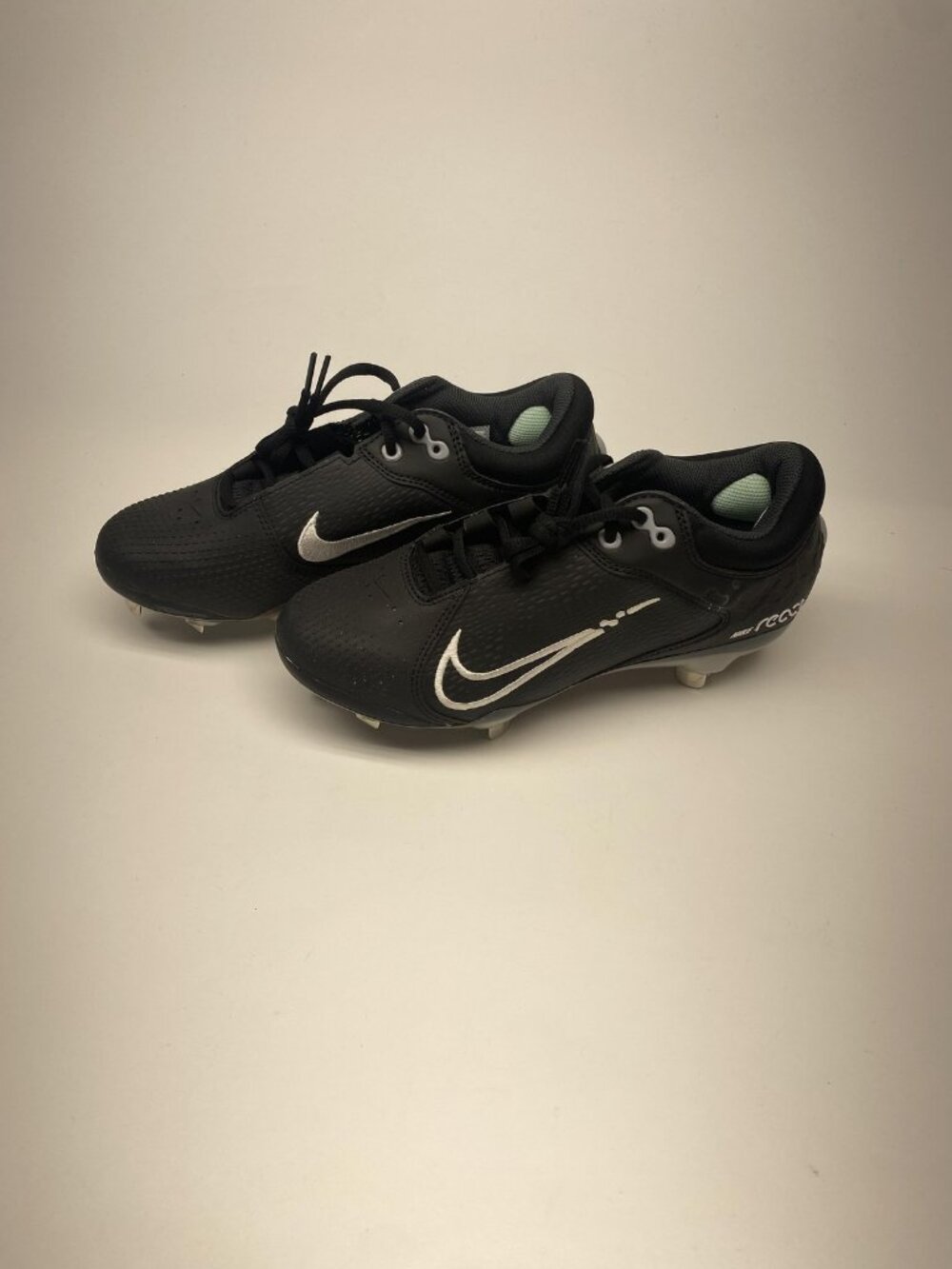 Nike Hyperdiamond 4 Pro Softball Shoes Womens Size 7 Cleats Turf React